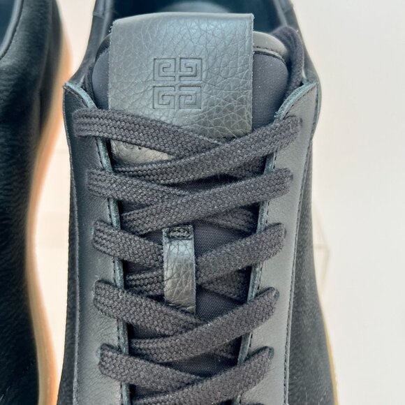 Givenchy Town Low Men Nubuck and Leather Sneakers Black Tan Size 40 - Picture 7 of 11
